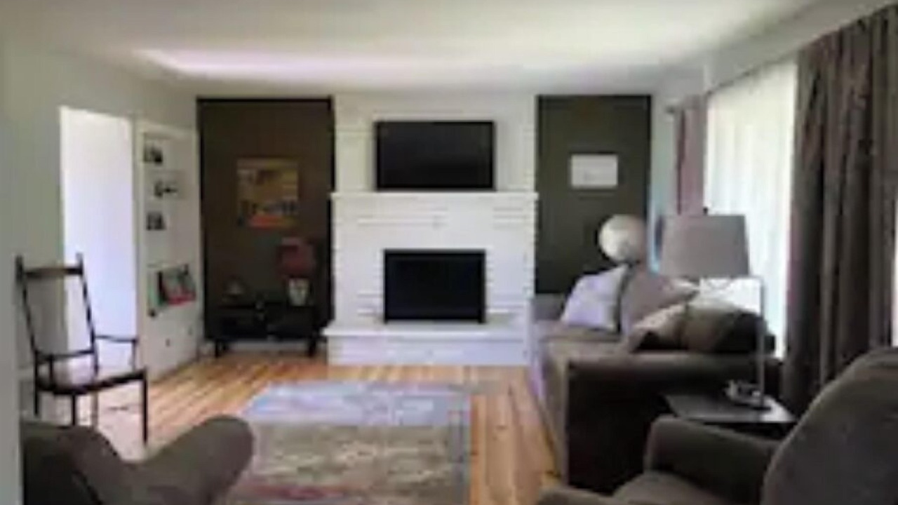 Photo of Livingroom in Lenox
