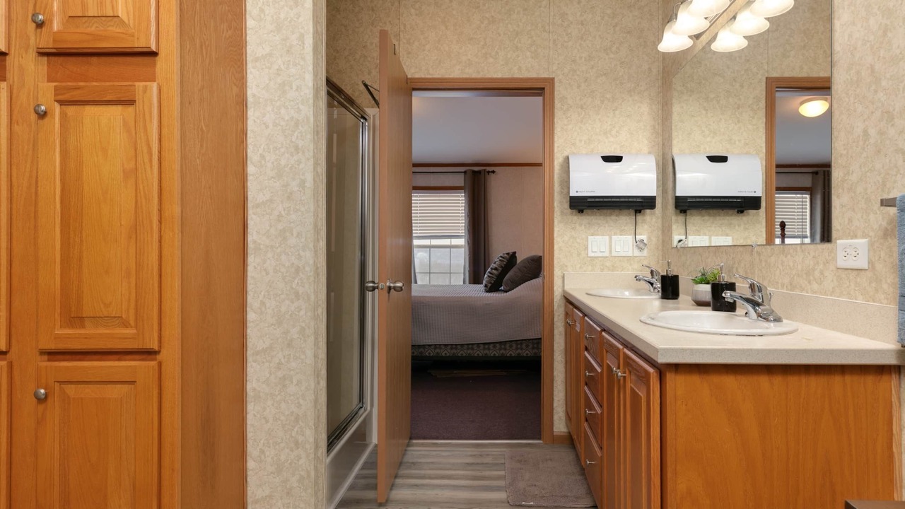 Photo of Bathroom in Gaines