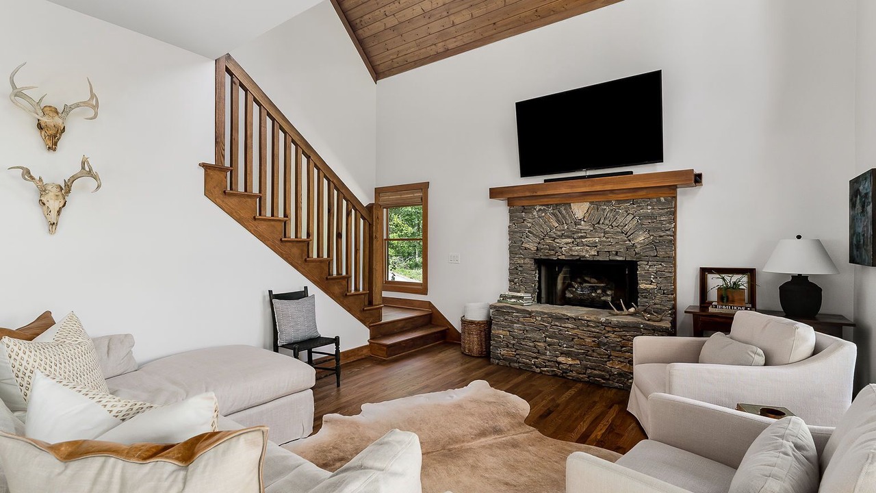 Photo of Livingroom in Lancaster