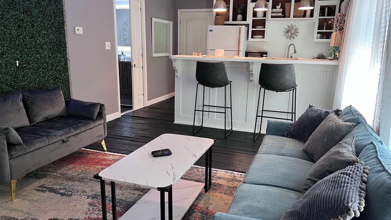 Photo of Livingroom in Pleasant Shade