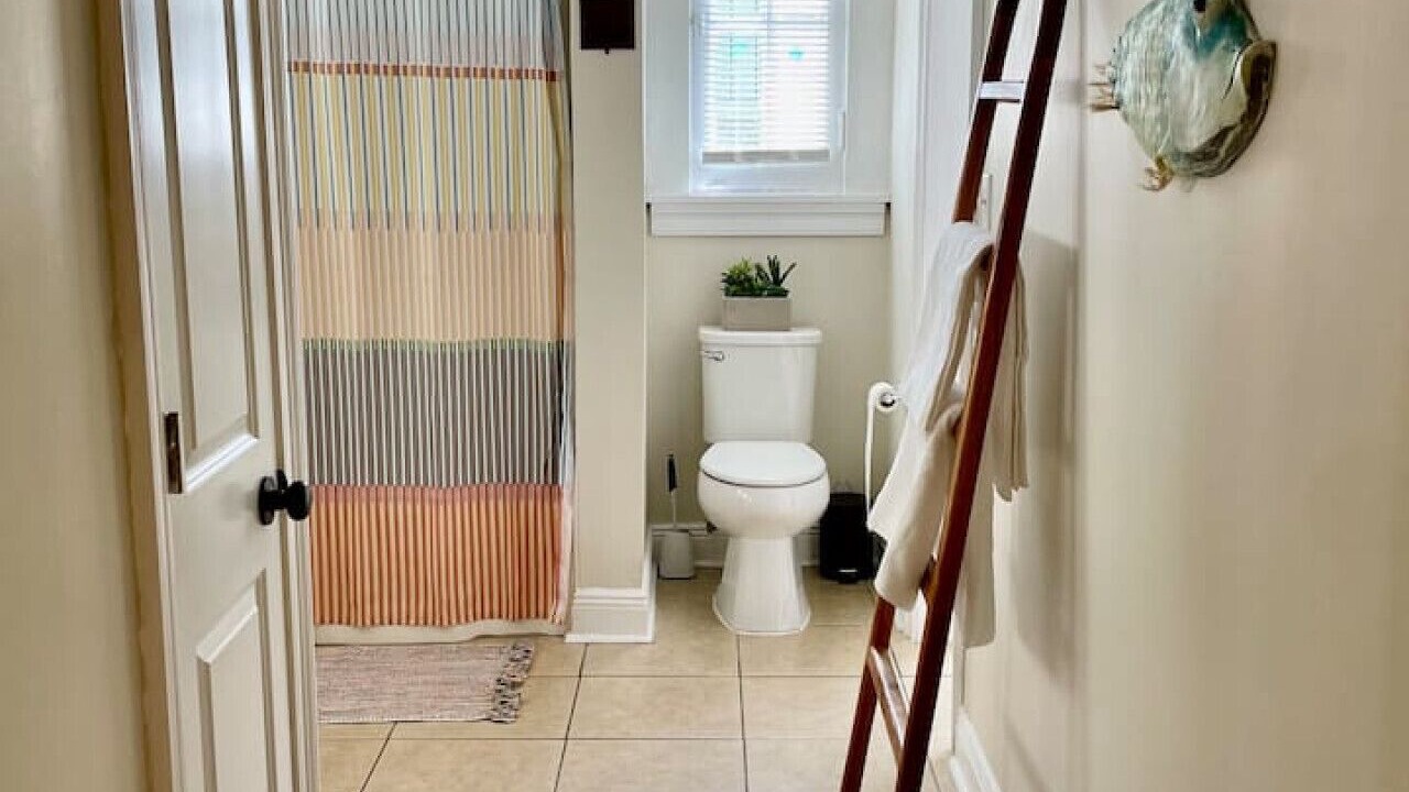 Photo of Bathroom in Audubon