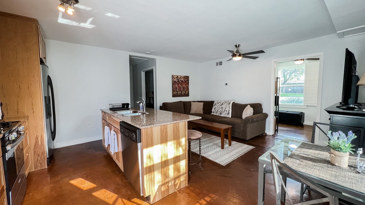 Photo of Livingroom in St. Edwards