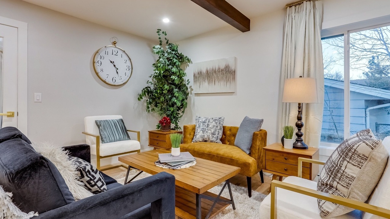 Photo of Livingroom in Broomfield