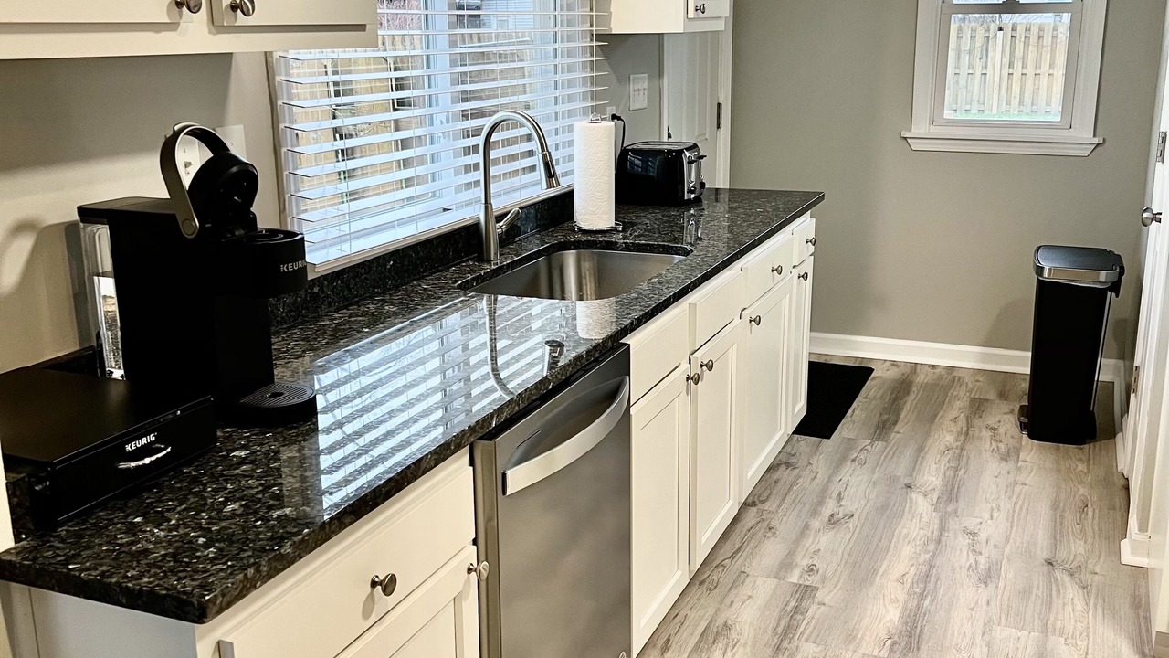 Photo of Kitchen in Lake Breeze Park