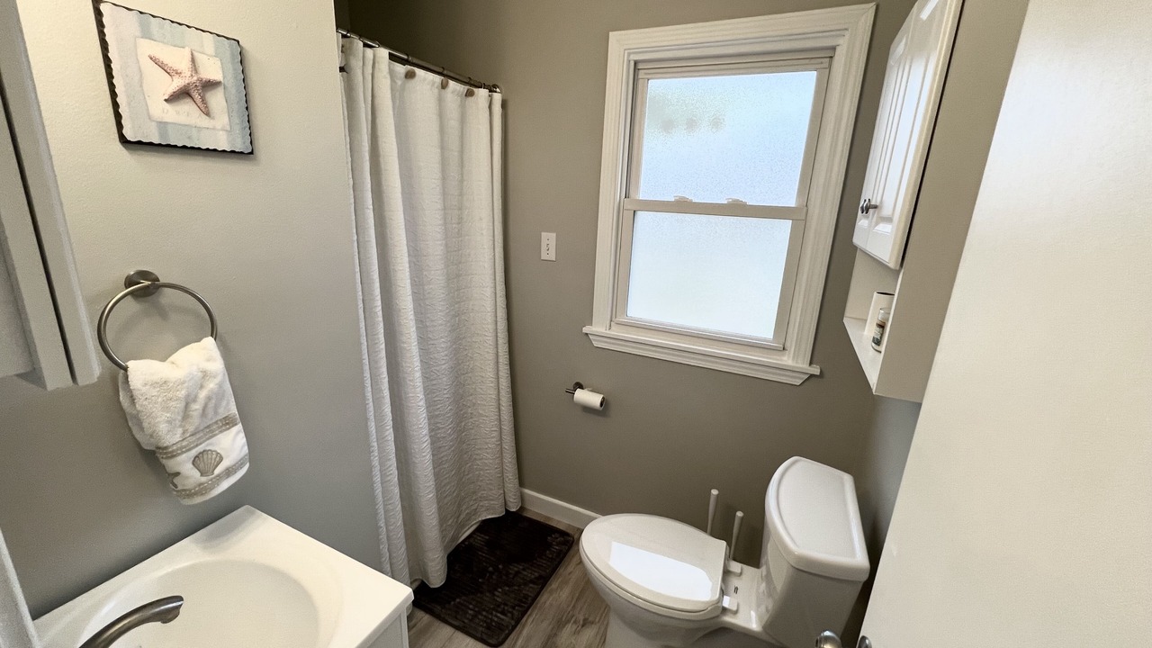 Photo of Bathroom in Lake Breeze Park