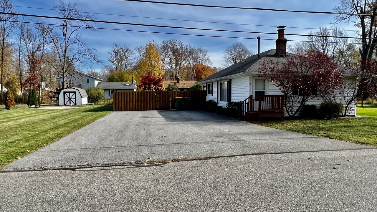 Photo of Outdoor in Lake Breeze Park