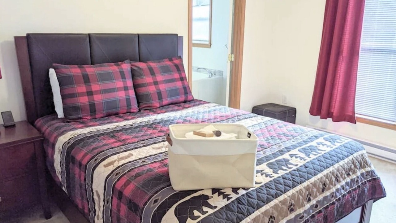 Photo of Bedroom in Evergreen West Central