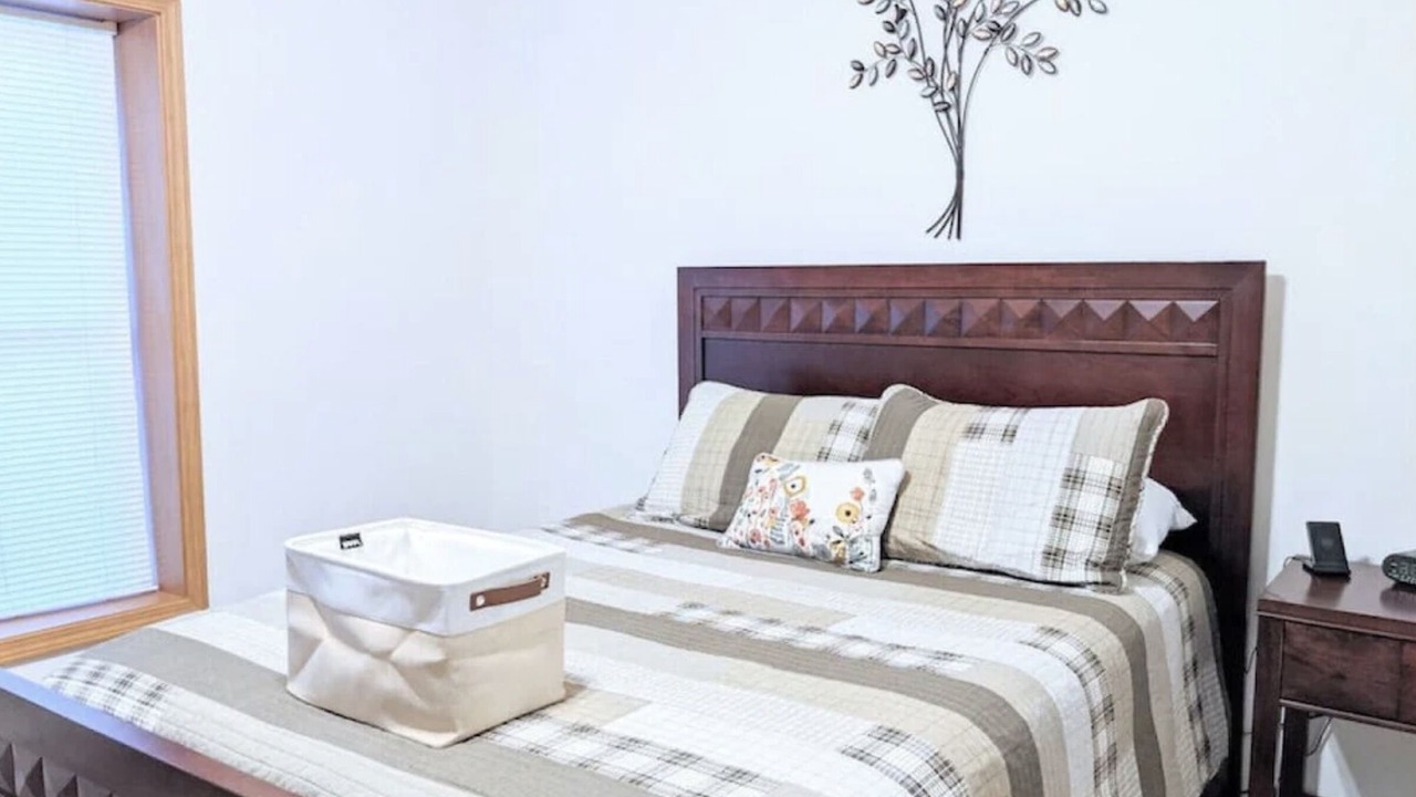 Photo of Bedroom in Evergreen West Central