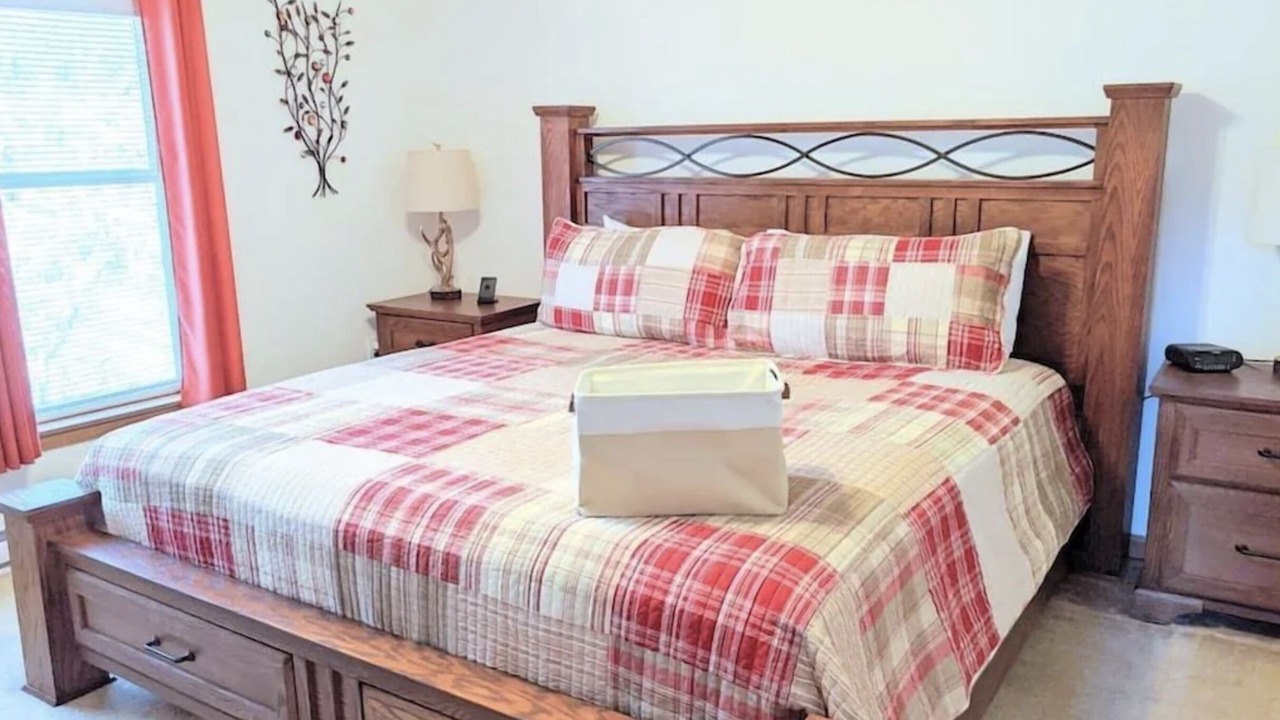 Photo of Bedroom in Evergreen West Central