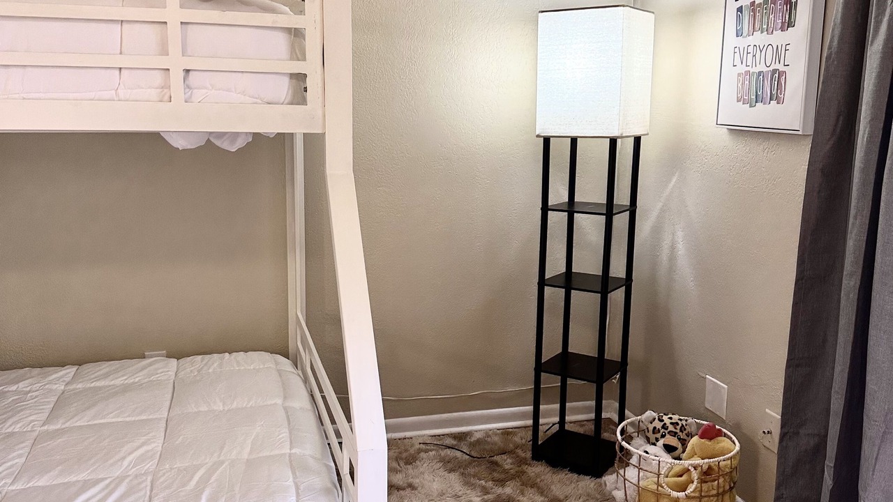 Photo of Bedroom in Point Venture