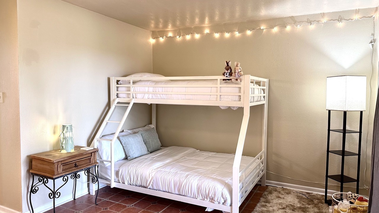 Photo of Bedroom in Point Venture