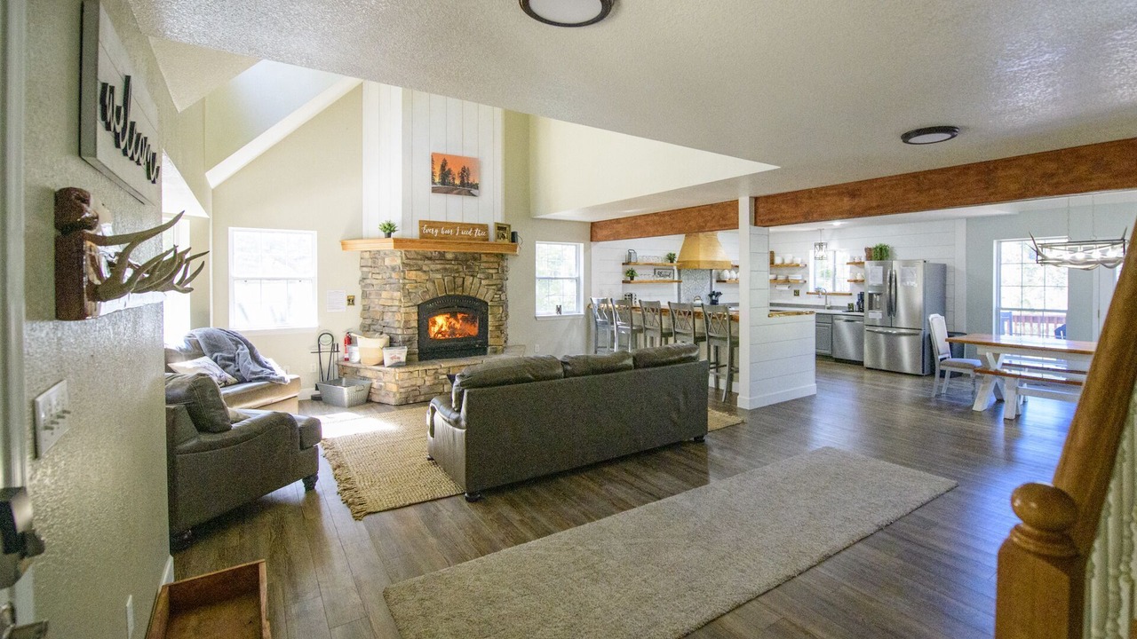 Photo of Livingroom in Cloudcroft