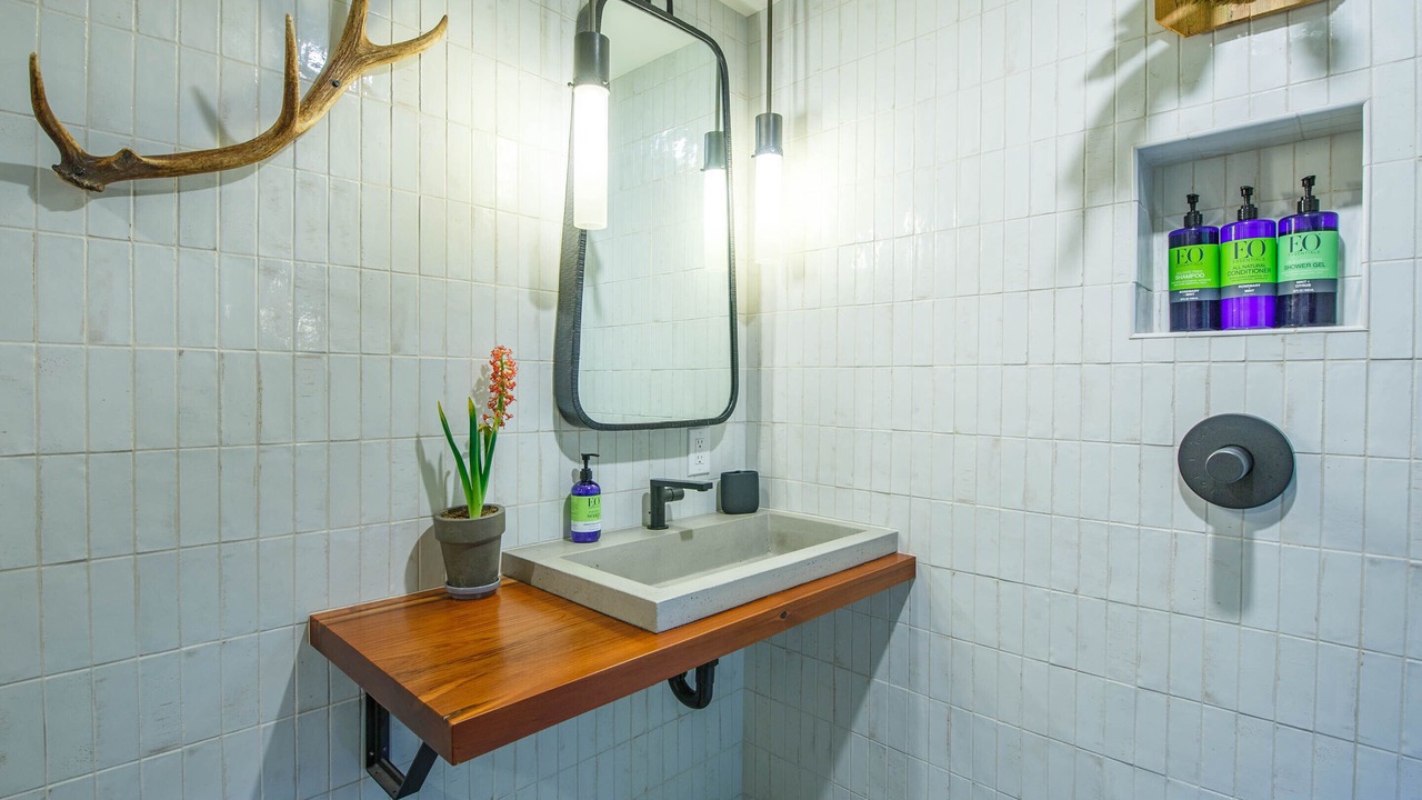 Photo of Bathroom in Westhaven-Moonstone