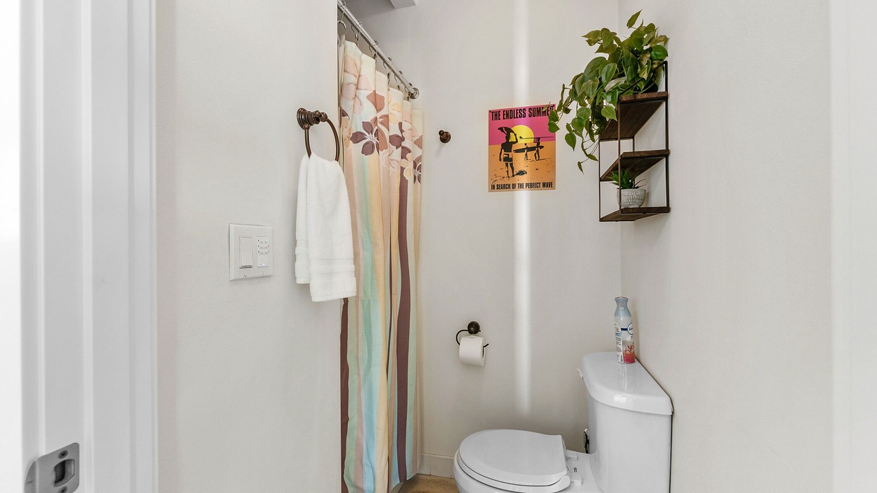 Photo of Bathroom in Harbor