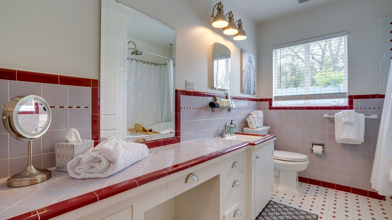 Photo of Bathroom in Alamo Heights