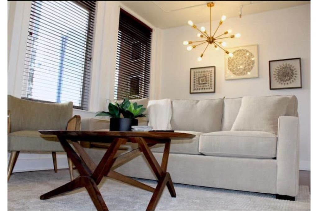 Photo of Livingroom in Uptown