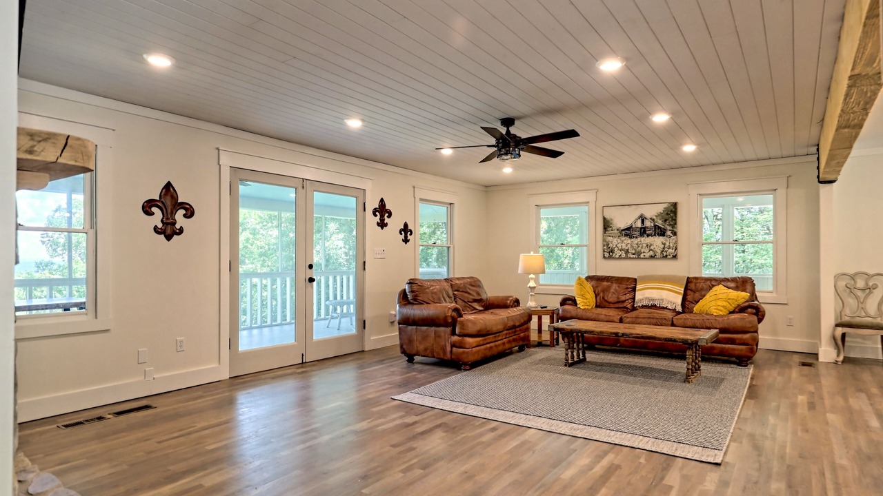 Photo of Livingroom in Raccoon Ridge