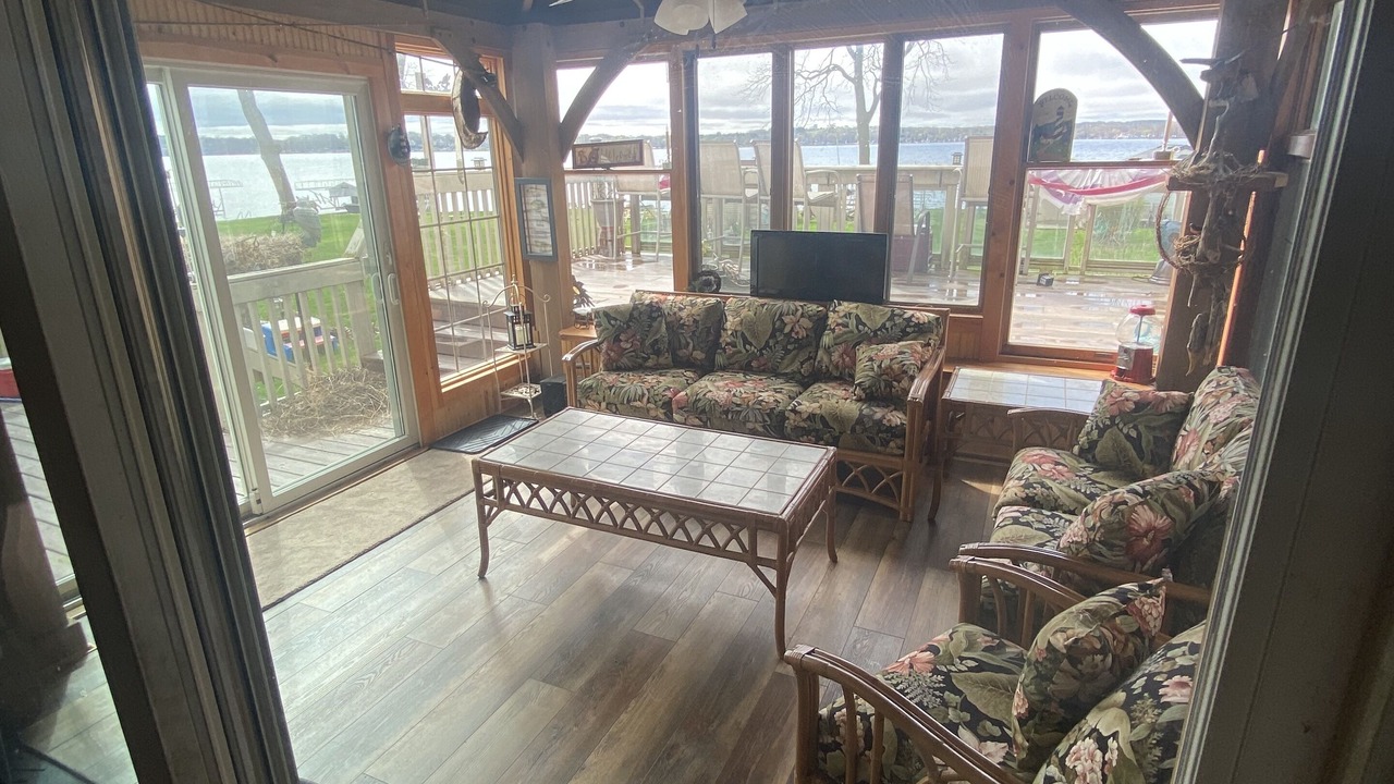 Photo of Livingroom in Pewaukee