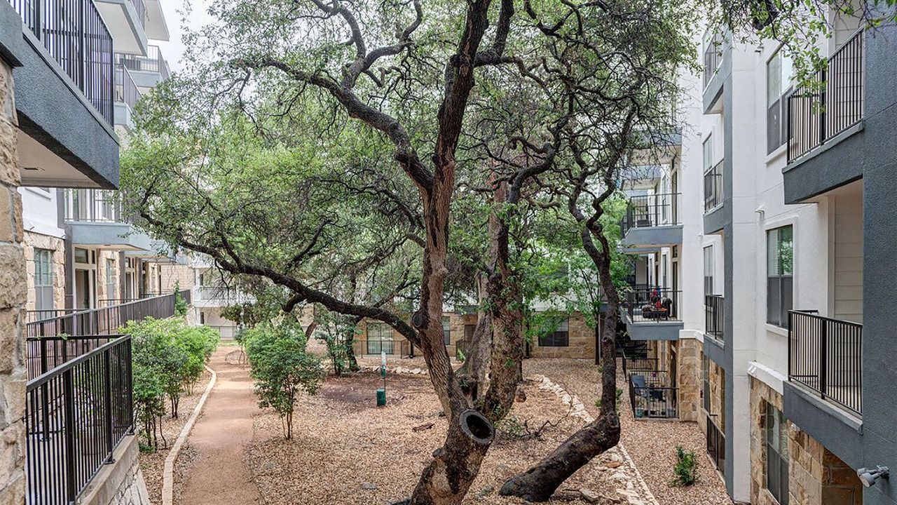 Photo of Outdoor in Gateway