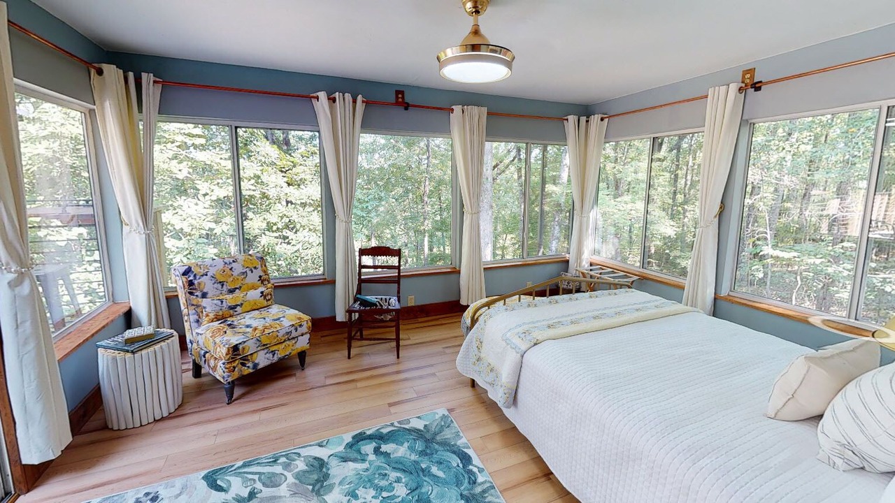 Photo of Bedroom in Spring City
