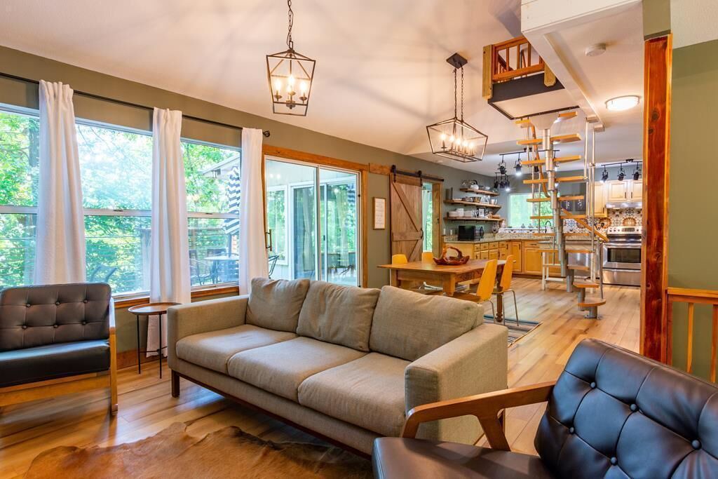 Photo of Livingroom in Spring City