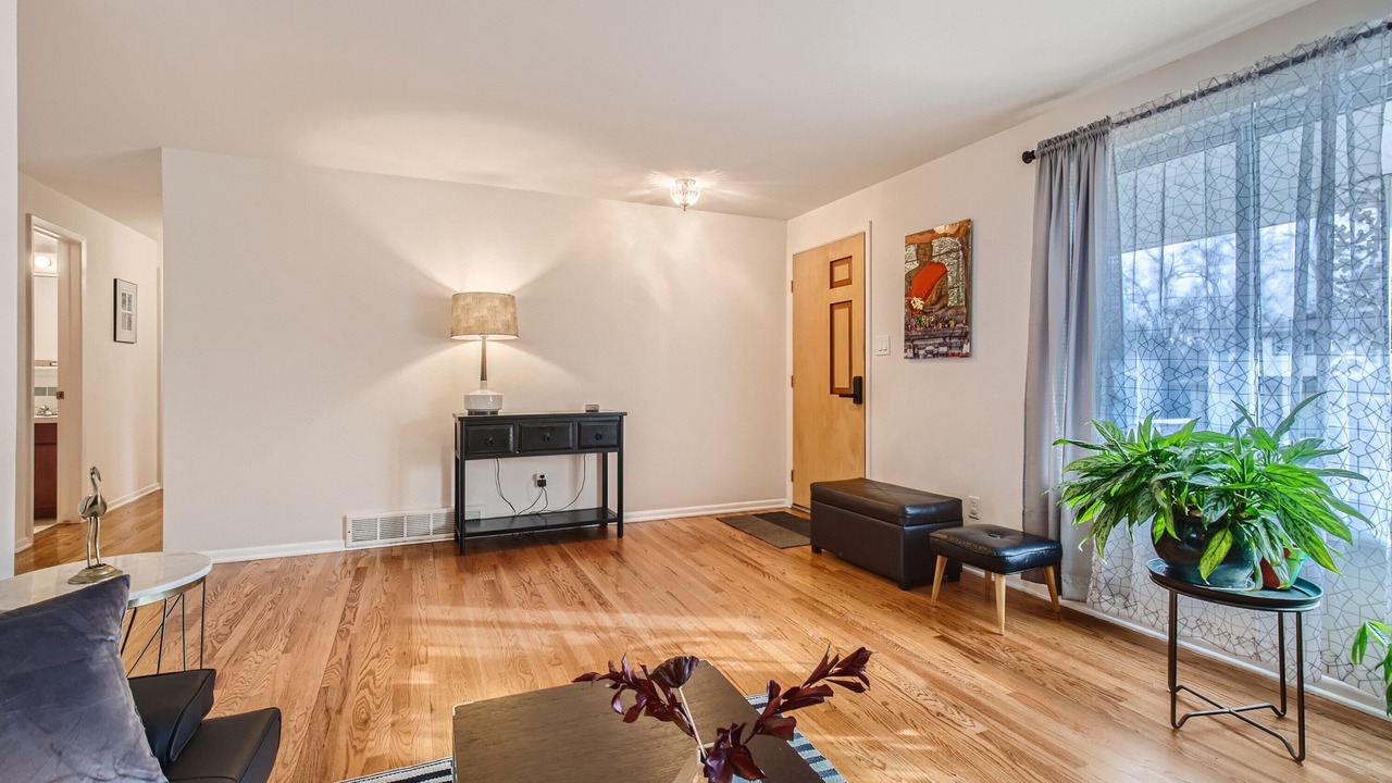 Photo of Livingroom in Lakewood