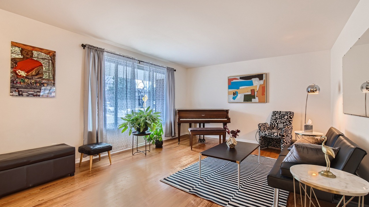 Photo of Livingroom in Lakewood