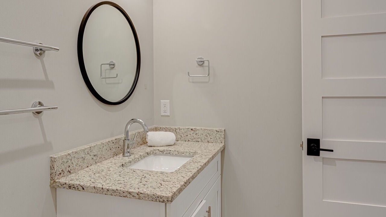 Photo of Bathroom in Eighth Avenue