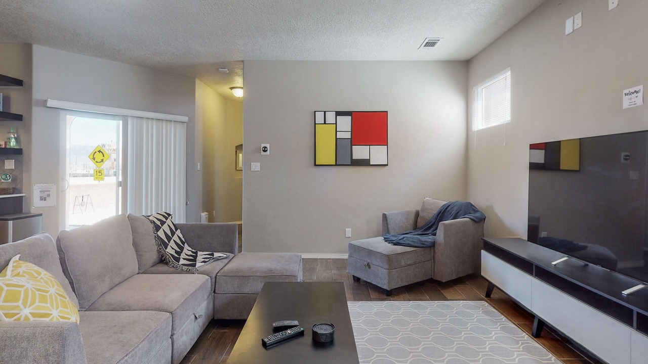 Photo of Livingroom in Mesa Del Sol Innovation Park
