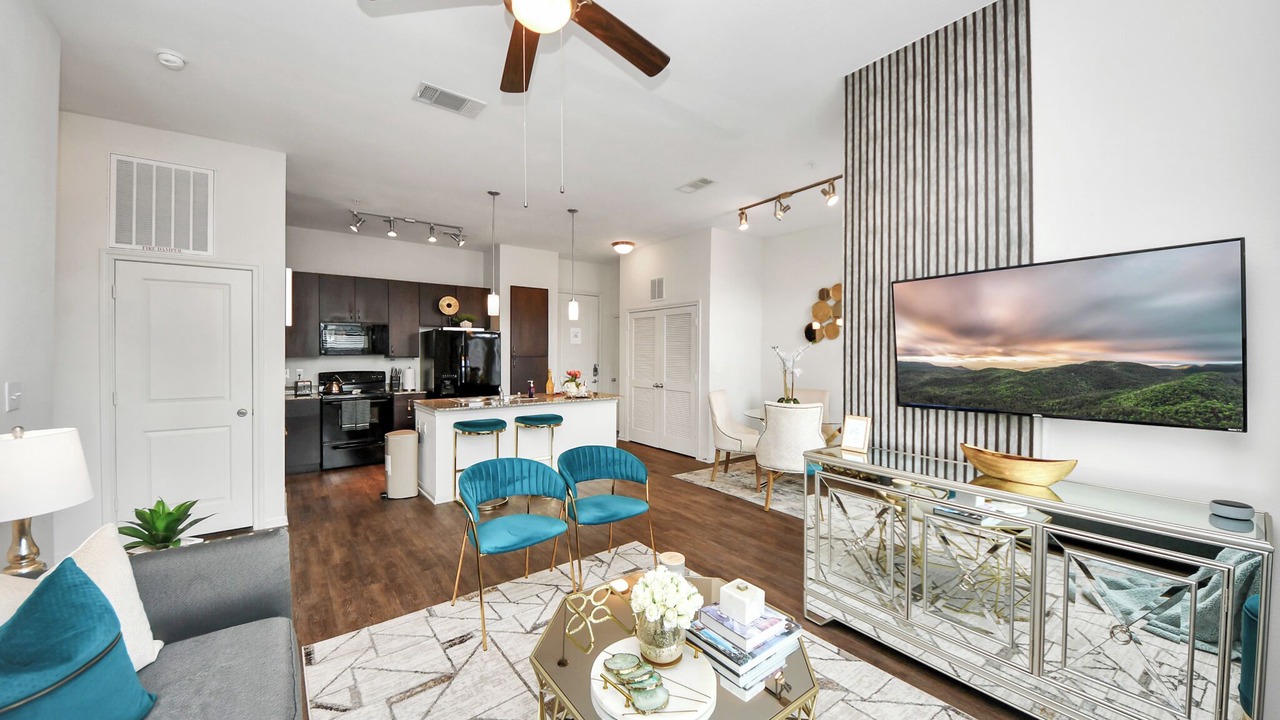Photo of Livingroom in Braeswood Place