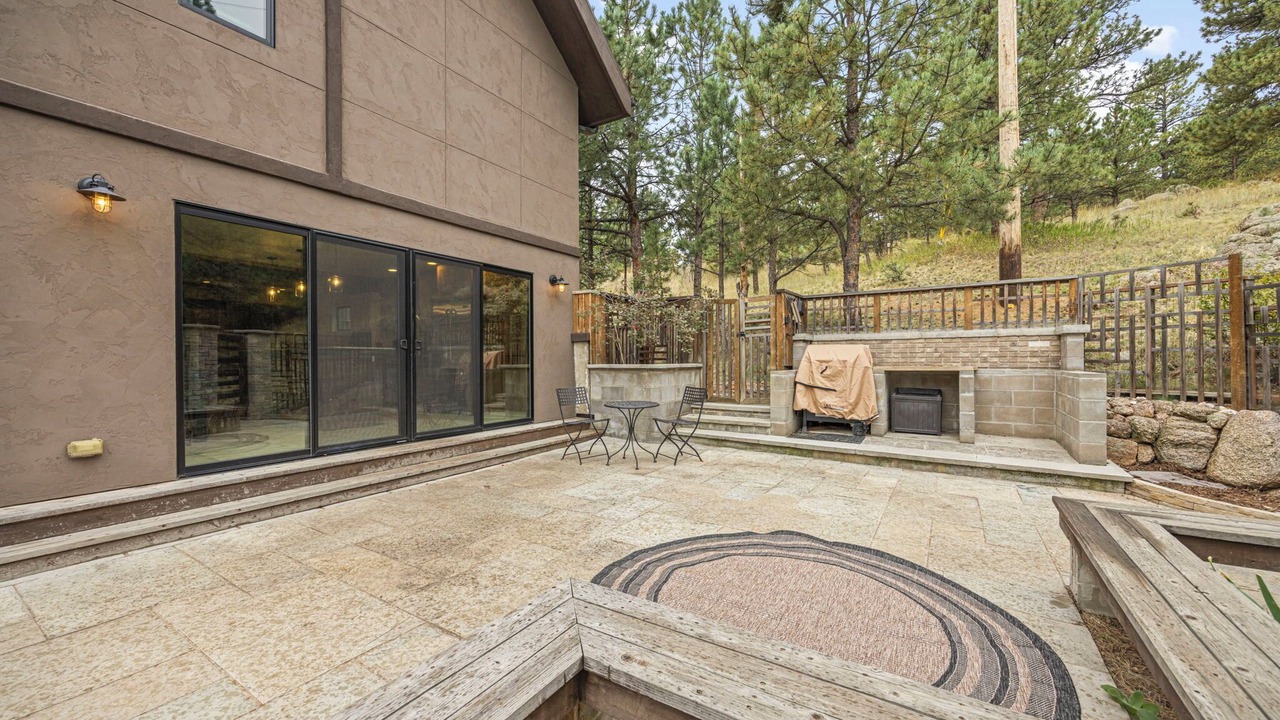 Photo of Patio Balcony in Pine Brook Hill