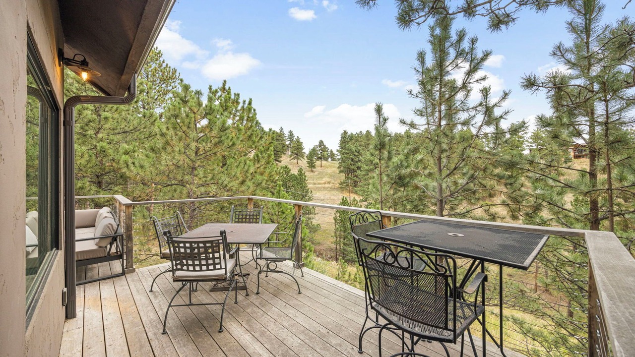Photo of Outdoor in Pine Brook Hill