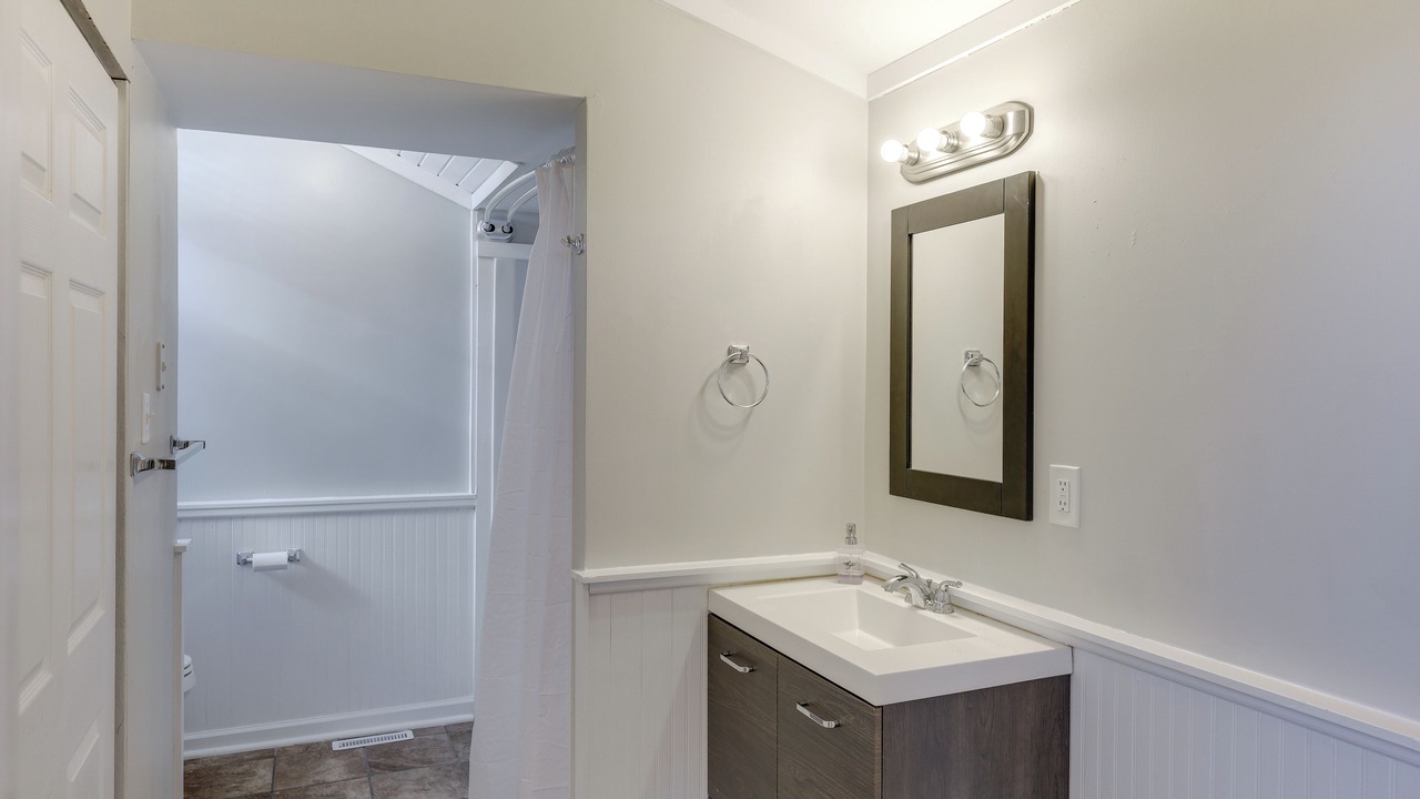 Photo of Bathroom in Clifton Heights
