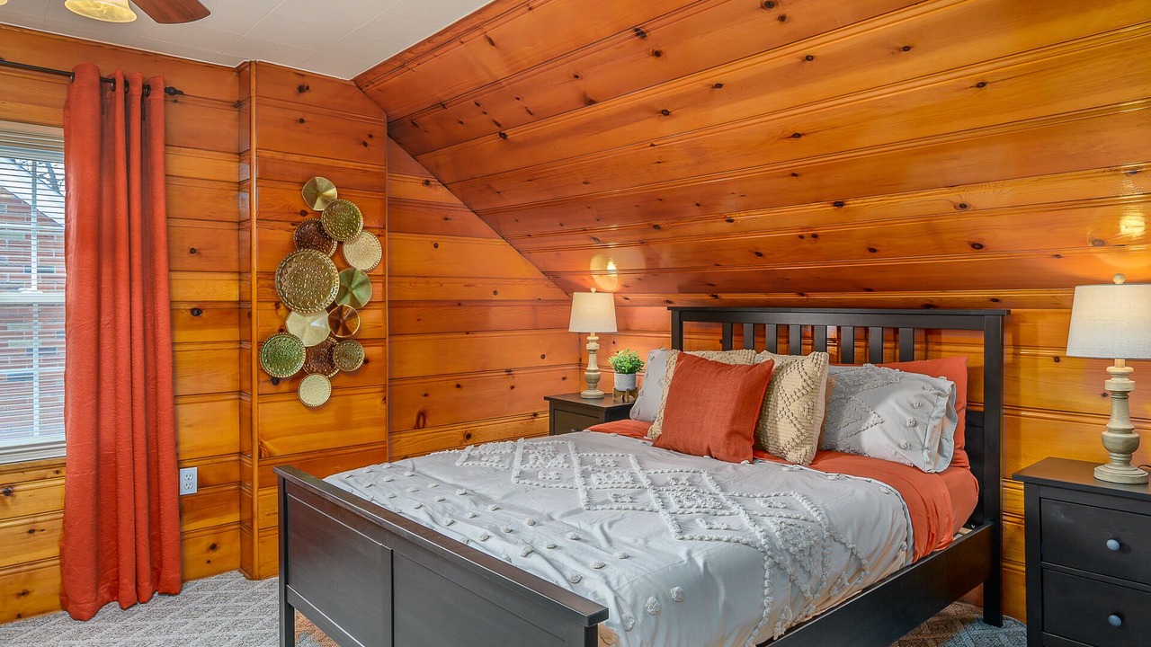 Photo of Bedroom in Toledo