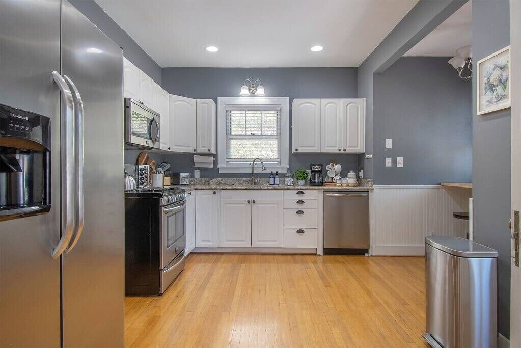 Photo of Kitchen in Dundee-Happy Hollow Historic District