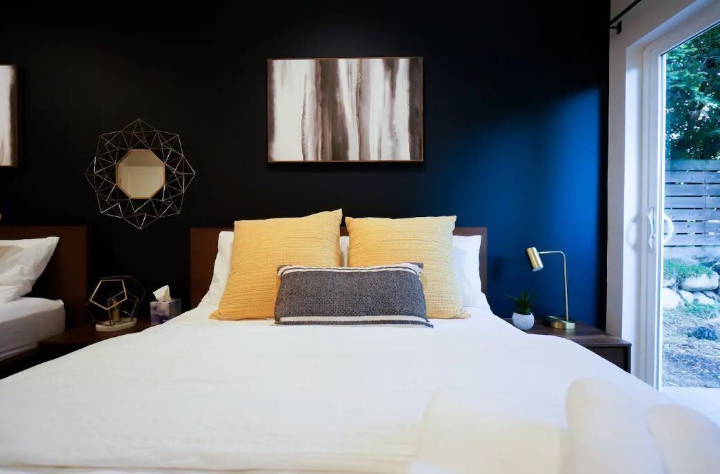 Photo of Bedroom in Broadway