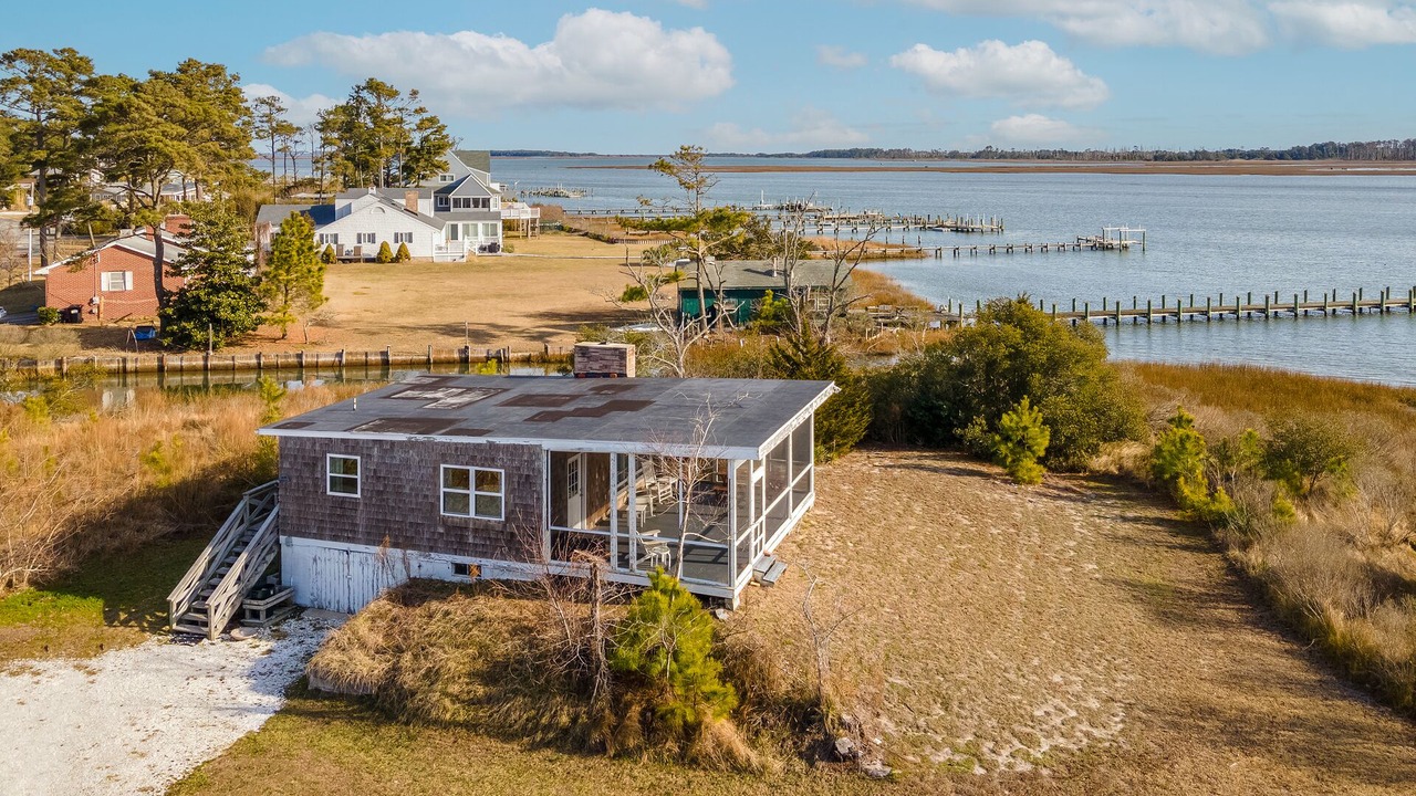 Photo of Others in Piney Island