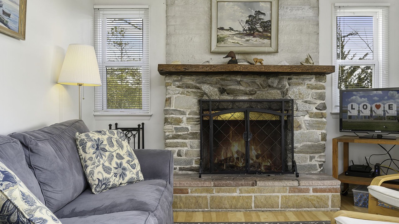 Photo of Livingroom in Piney Island