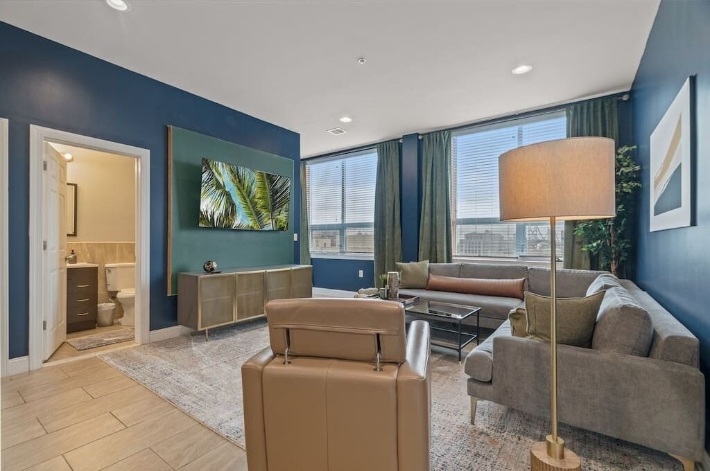 Photo of Livingroom in Center City East