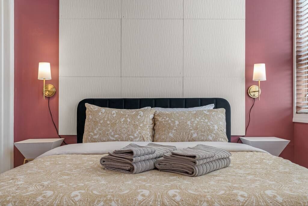 Photo of Bedroom in Center City East