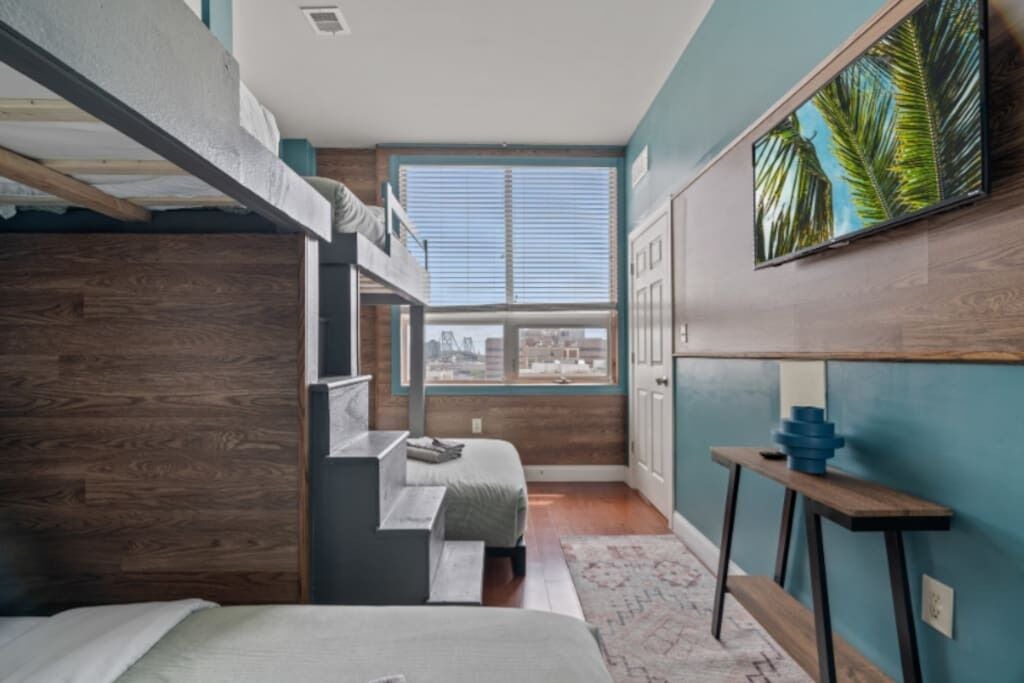Photo of Bedroom in Center City East
