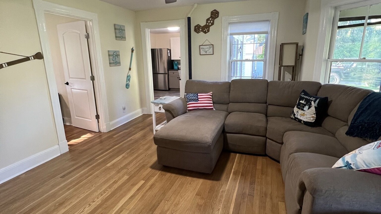 Photo of Livingroom in Sutton