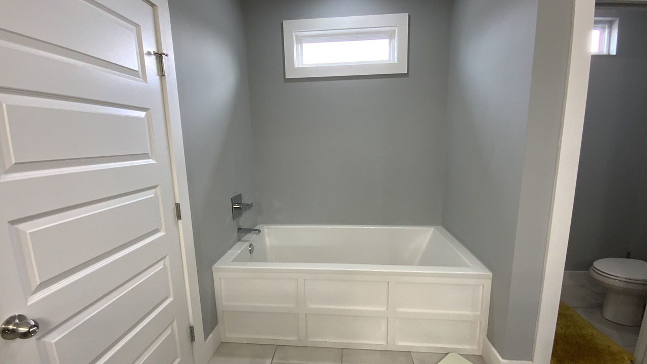 Photo of Bathroom in Shelby Hills