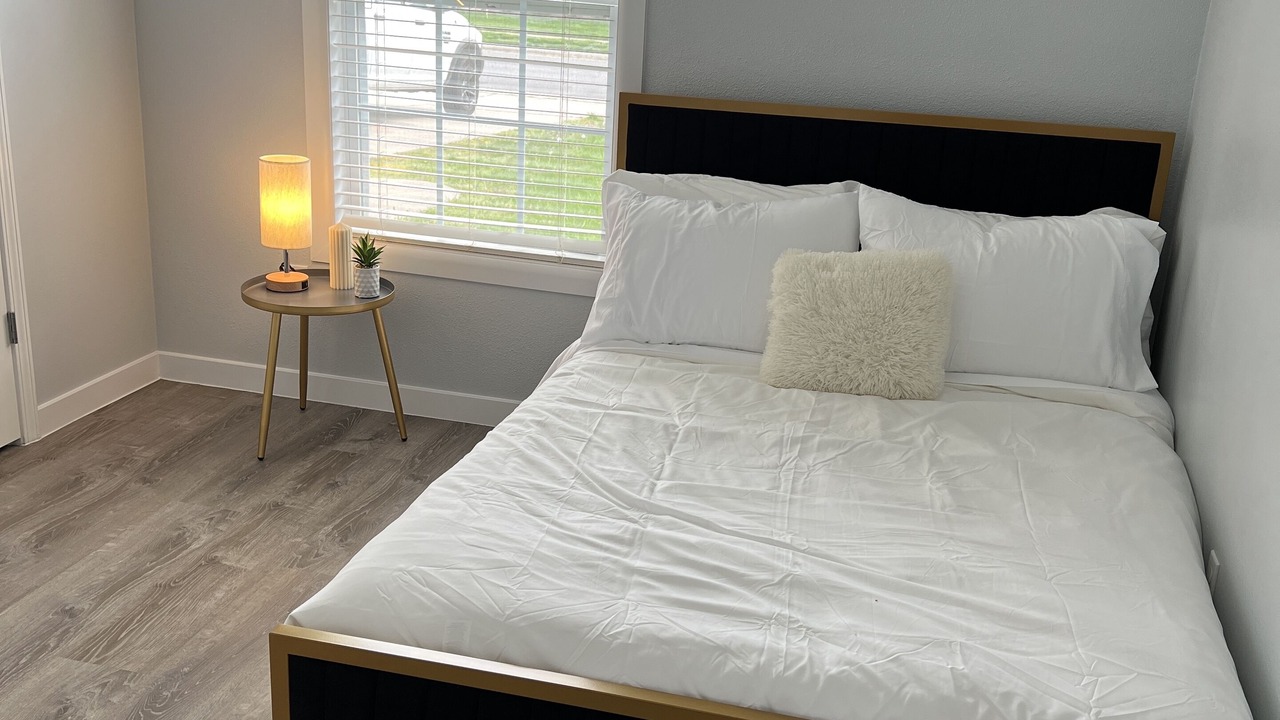 Photo of Bedroom in Rogersville