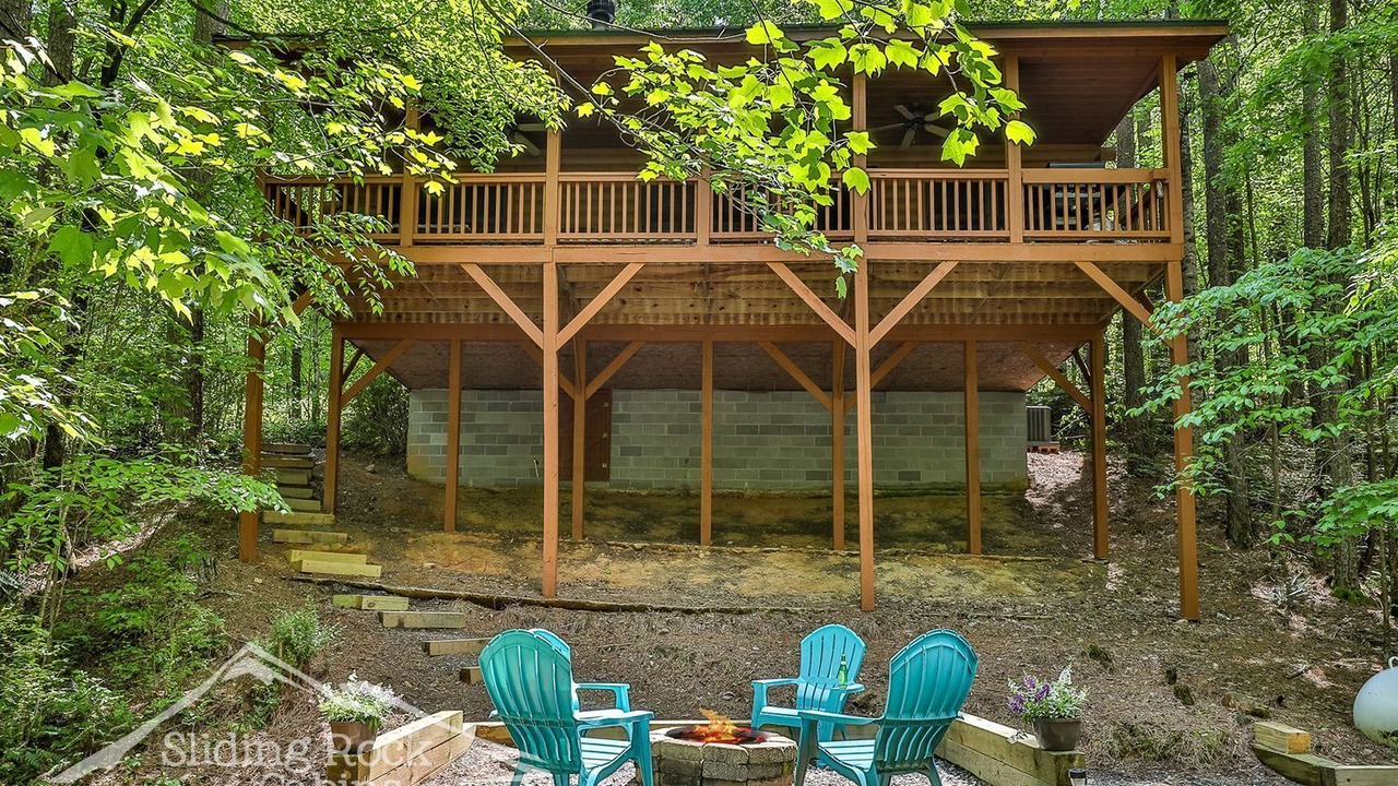 Photo of Patio Balcony in Ellijay