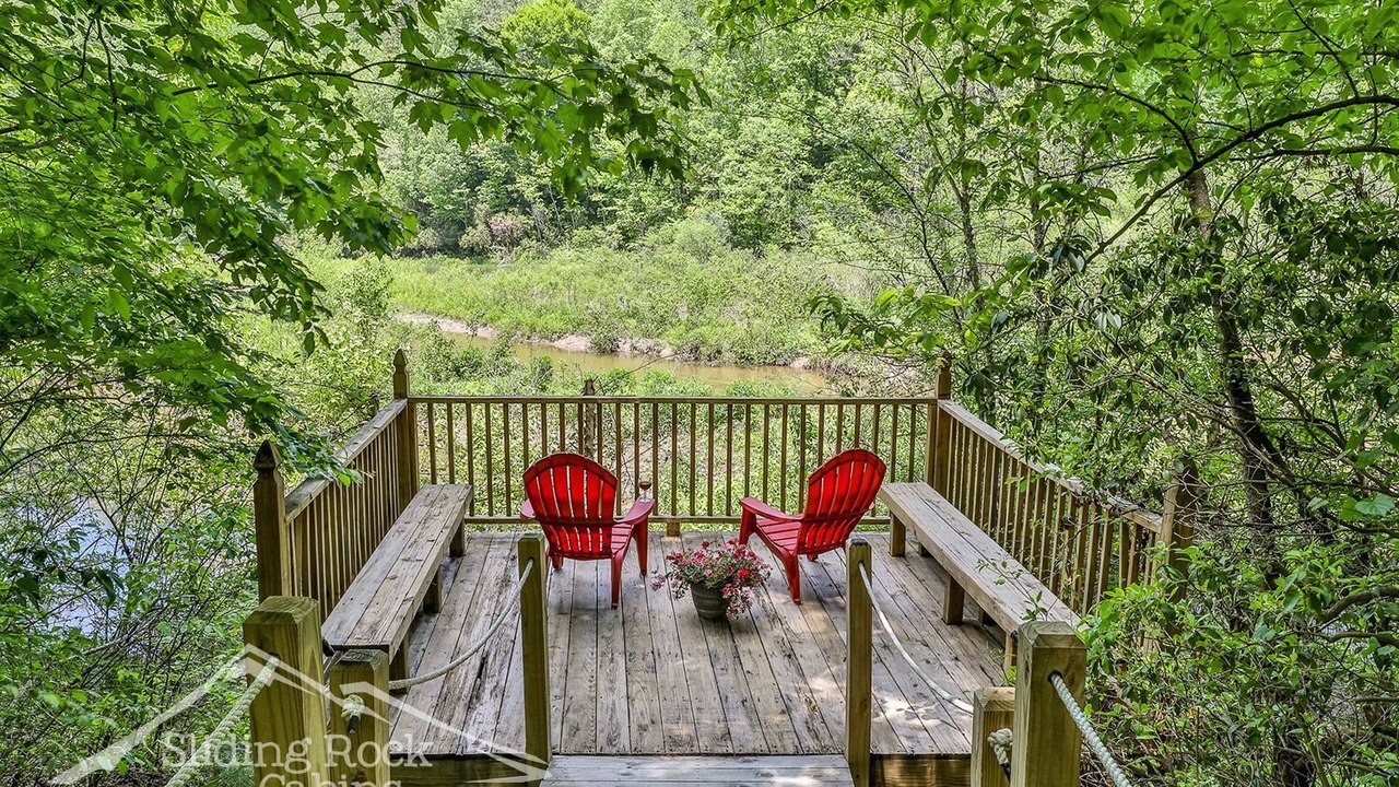 Photo of Patio Balcony in Ellijay