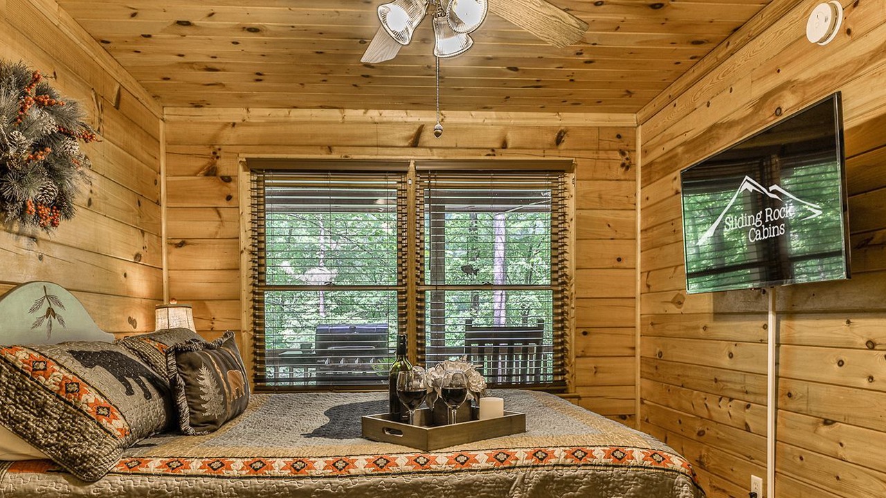 Photo of Bedroom in Ellijay