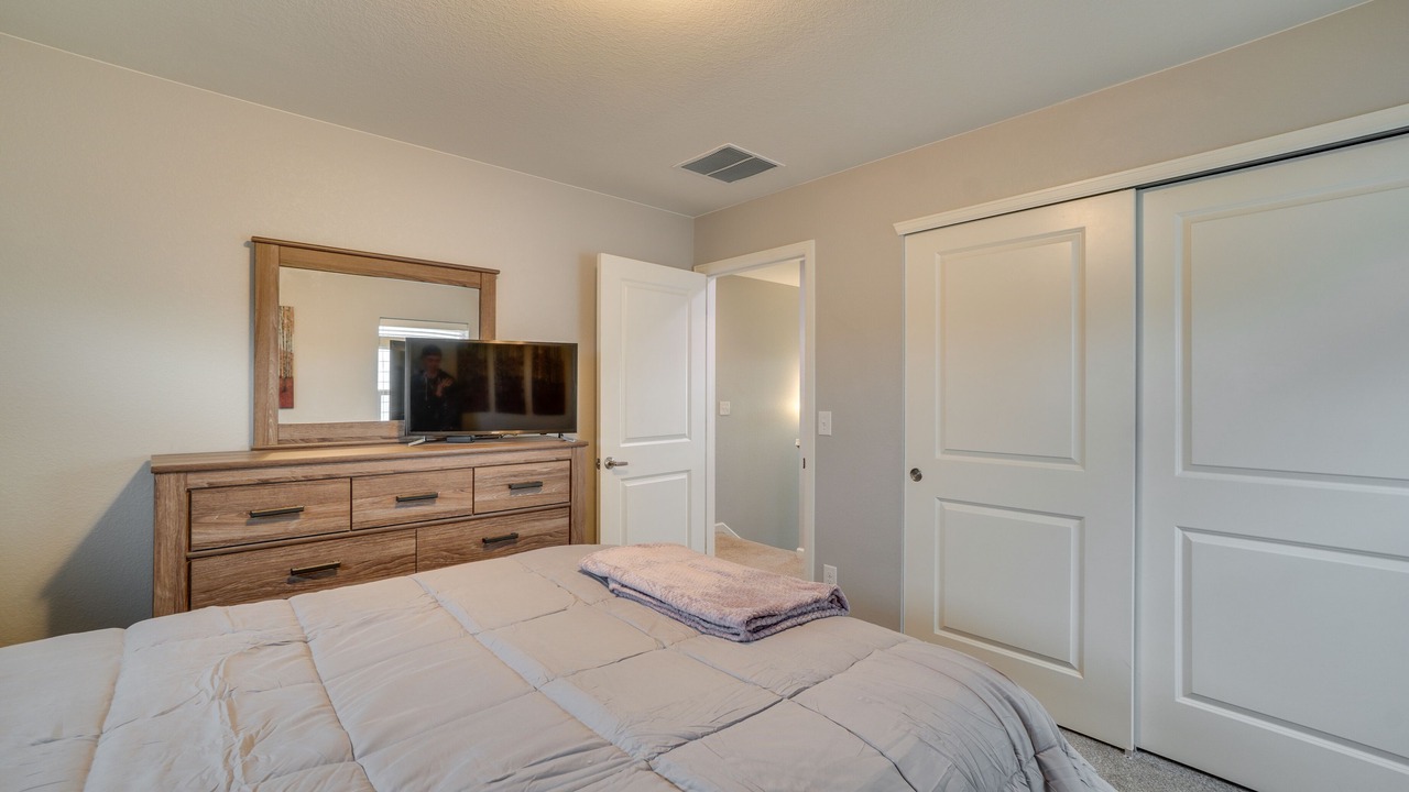 Photo of Bedroom in Dupont