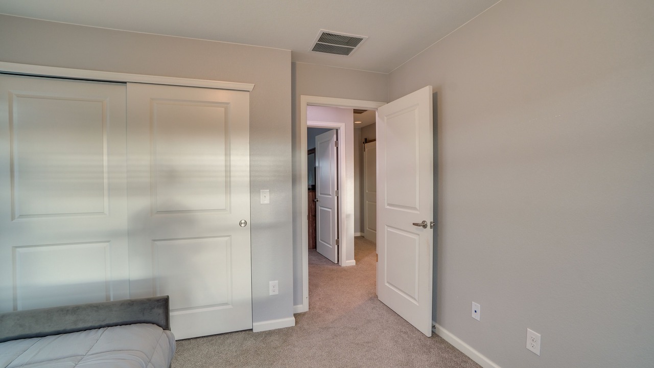 Photo of Bedroom in Dupont