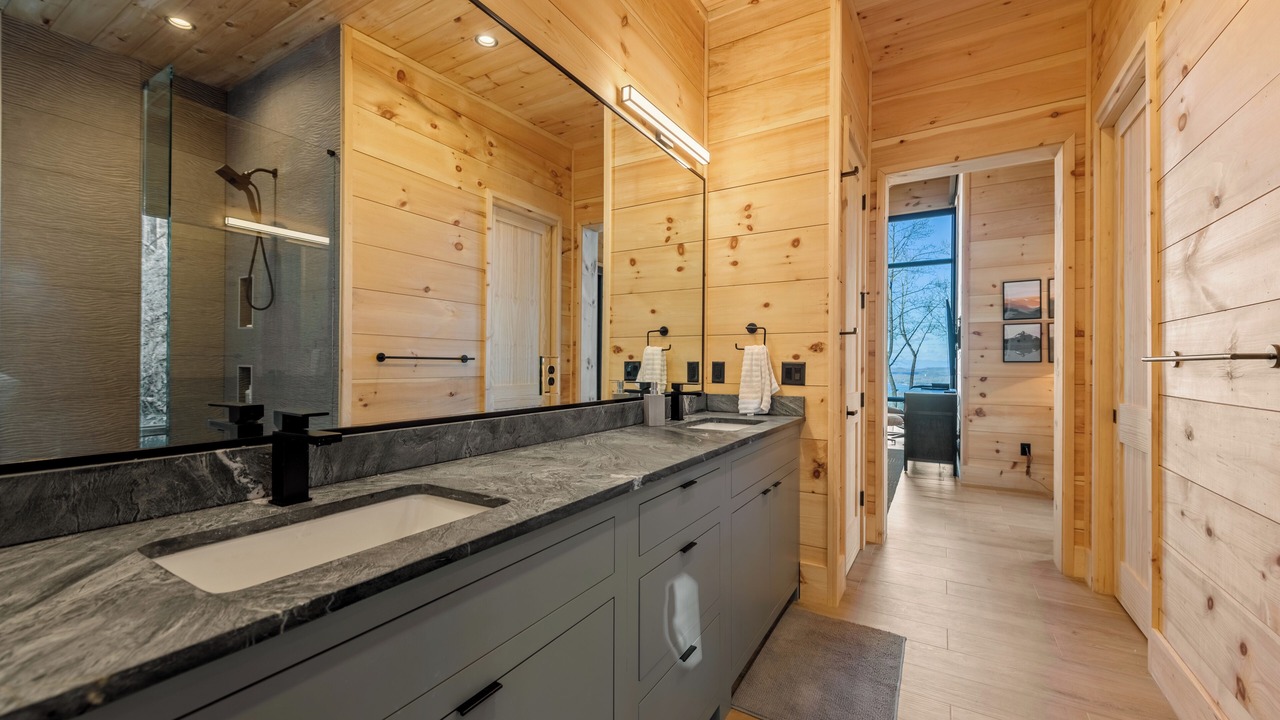 Photo of Bathroom in Ridges Over the Lake